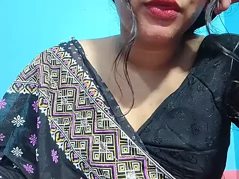 Adhiti_1's Webcam Show