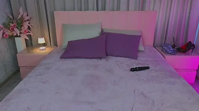 Ariana_Petite লাইভ XXX চ্যাট