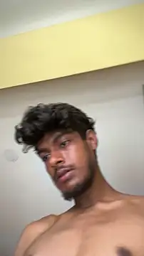 XXX chat uživo modela GunSlay