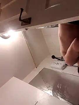 Chat +18 de ColosalCock666 ao vivo
