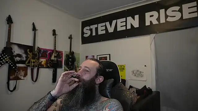 Chatroom XXX en direct de StevenRiseNYC