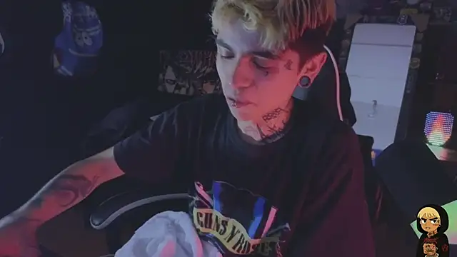 AcidMilon Live XXX chat