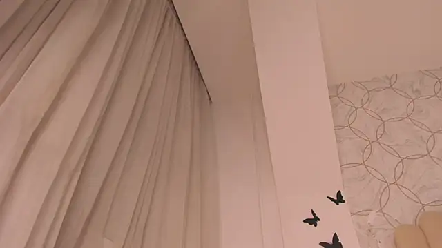 Foxy200__'s Live XXX Chat