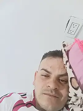 Edwin_Q: απευθείας συνομιλία ΧΧΧ