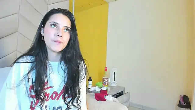 ElaVictoria webkamerás műsora