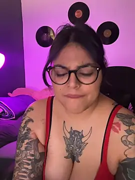 miacanela_xo Шоу с уебкамера