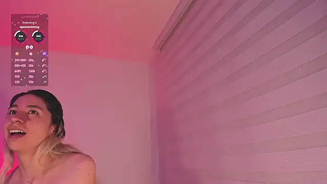 K2xxKrawln Live XXX chat