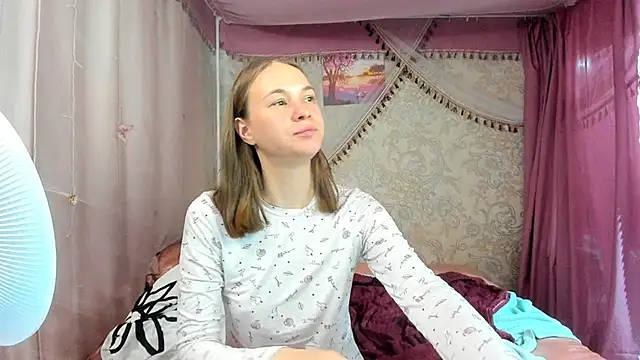 leila_bambi_'s Live XXX Chat