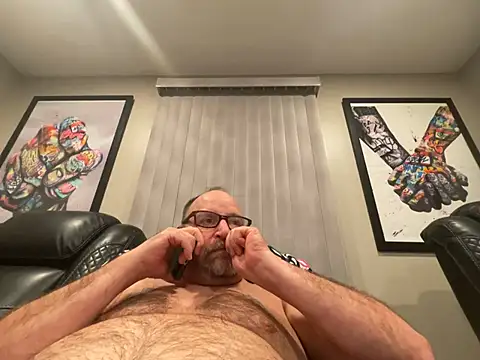 13B_MasterGunner – Naživo XXX chat