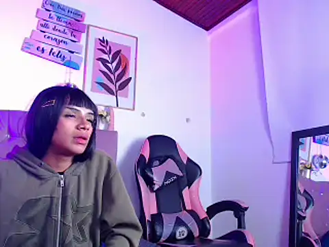 Webkamerová show kittyy_XOXO