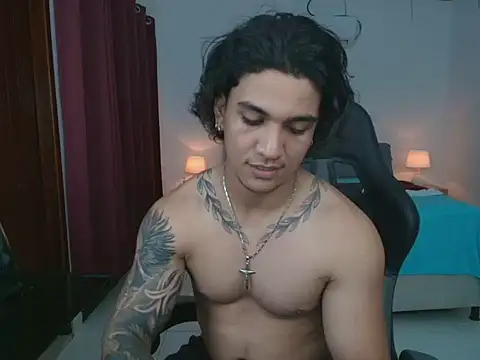 Mrbig_maximo élő XXX-chatje