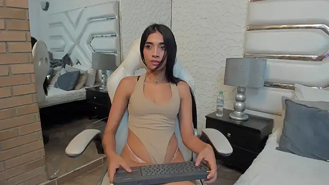 KattyLilli's Live XXX Chat