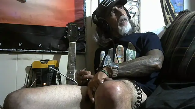 crassanova's Live XXX Chat