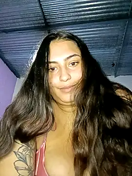 xandra252 Adlı Modelin Canlı XXX Sohbeti