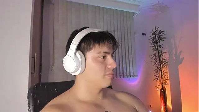 Giordano_Russon Webbikameraesitys