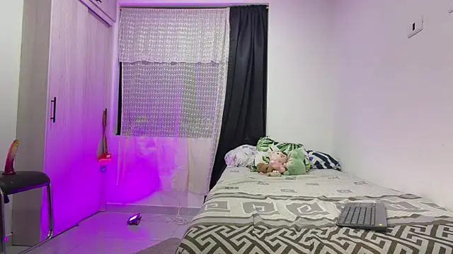_peachyboy Adlı Modelin Canlı XXX Sohbeti