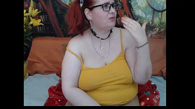 PlayfullMature Pertunjukan Webcam