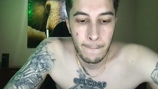 JuicyJoshy's Live XXX Chat
