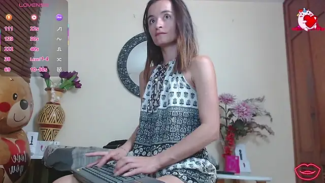 NicoleSantana Chat XXX in diretta