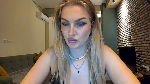 fifteenpoem Adlı Modelin Canlı XXX Sohbeti