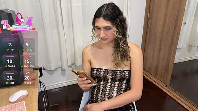 kayleesims_ Adlı Modelin Web Kamerası Şovu