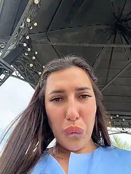 Chat +18 de AleksandraRich ao vivo