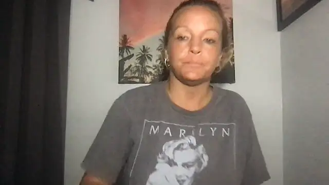 SattivvaXXX webkamerás műsora
