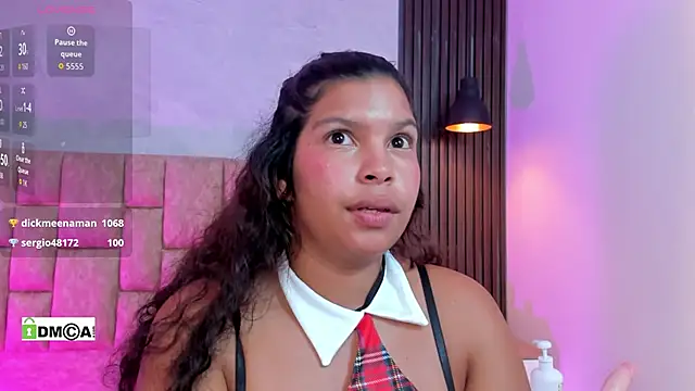 Dulcecooper1 élő XXX-chatje