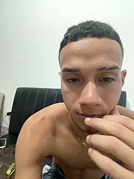 Show de friends_lust_latin na webcam