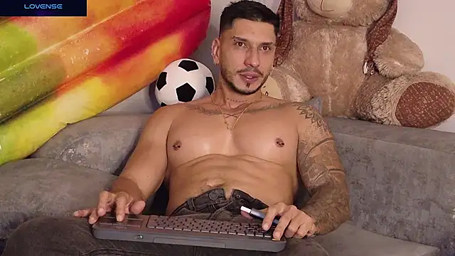 Seth_Vegaan Webbikameraesitys