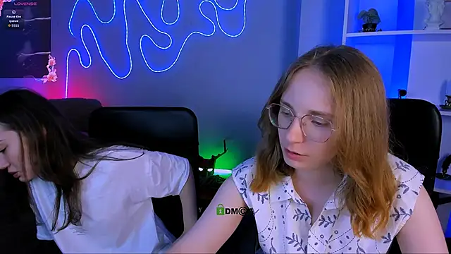 keri_ti's Live XXX Chat