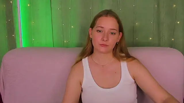 צ'אט XXX בשידור חי של AlinaVice