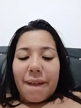 LaDiabla_31 élő XXX-chatje