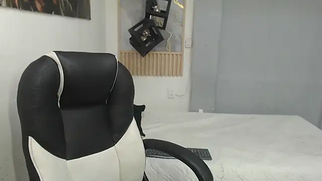 Cry_therealn Live XXX chat