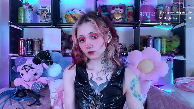 _Devill_Baby élő XXX-chatje