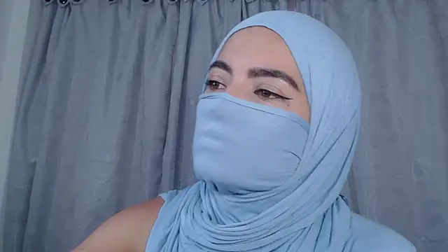 jade_nassar élő XXX-chatje