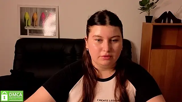 Katina_deeplou4 élő XXX-chatje