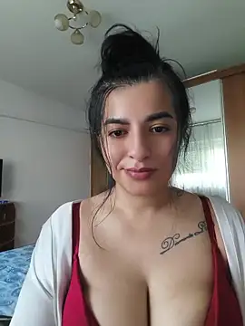 MonikaSeXyDolcen Live XXX chat