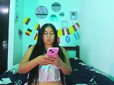 naughty_blackhair – webcam-show