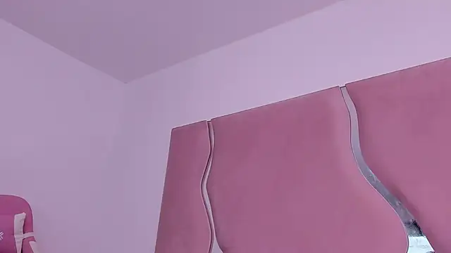 noa_roseasm élő XXX-chatje