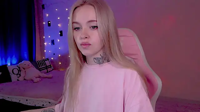 Naughty_Mable élő XXX-chatje