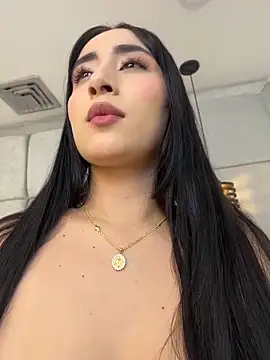 IvonneOwen's Live XXX Chat