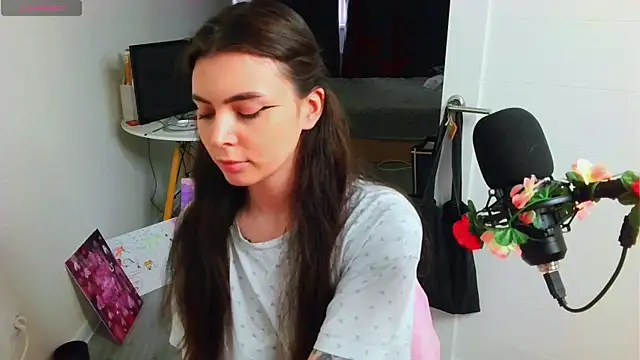 peachyness XXX чат на живо