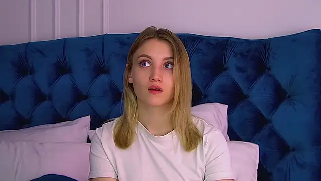 StacyEvances' Live XXX Chat