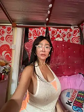 sweetieme: вебкам-шоу