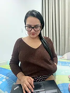 jordan_milf Adlı Modelin Canlı XXX Sohbeti