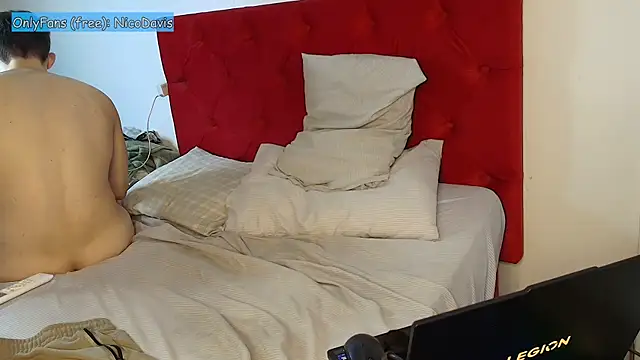Živý XXX chat NicoDavisOfficial