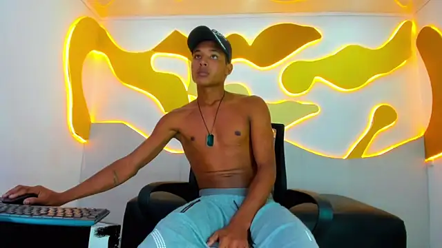 RafaelVander Live XXX Chat