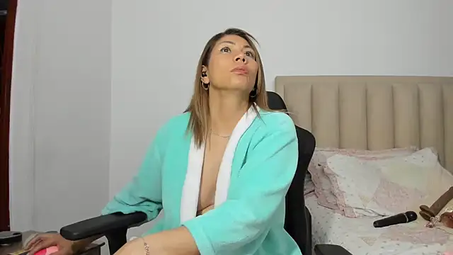 Chloemiller89のライブXXXチャット