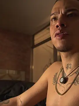 XXX chat uživo modela AlphaMasterXxx